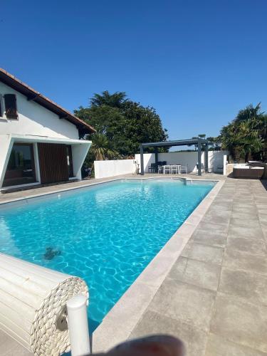 VILLA DOMAINE du DOUC in Lipostija