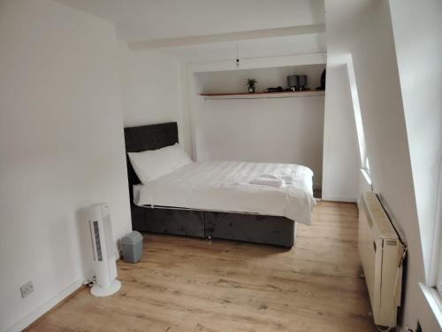 Bright Edinburgh Flat - City Center EB7, Edinburgh
