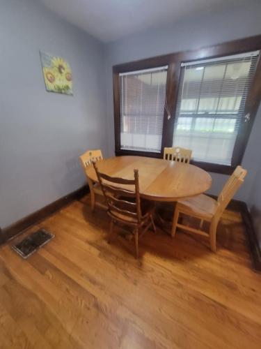 Quaint Apartment in Older East Knoxville - image 13