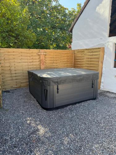 Pezsgőfürdő, Au Jardin de Mamie in Lembach