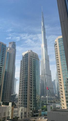 VIP Experience Dubai Downtown at Boulevard Central T2 - Burj Khalifa View - Modern Luxury Apartments, Dubaj