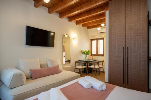 Casa D'oro - Luxury Suites 3