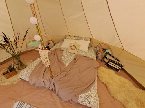 Järveääre Glämping - Camping - Jõeranna