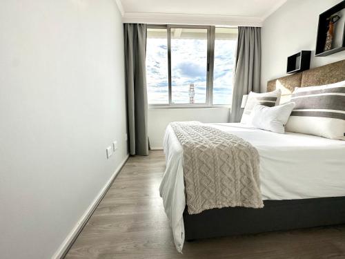 City Vista Views & Light Sparkle