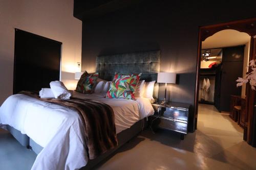 Bali at Scenic Haven Lodge in Hartbeespoort Room Type - Superior Studio