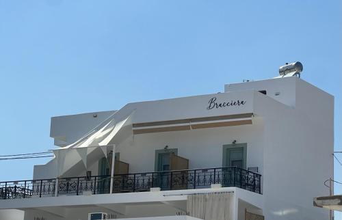Viesnīcas āriene, Bracciera in Lipsi