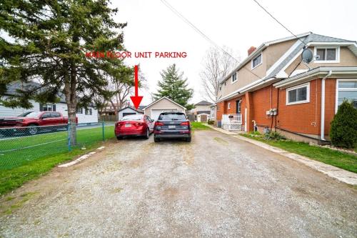 2br - Spacious Yard - Canal Bridge, Falls Nearby! in เวลแลนด์ (ON)