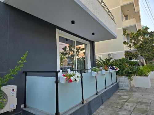 F&J Hotel - image 2
