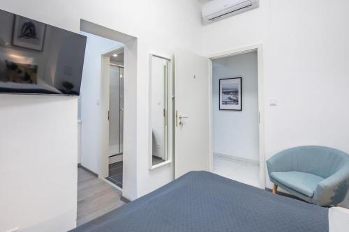 Ultra Central Mini Studio - main image