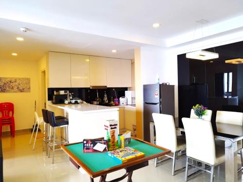 เก็นติ้ง ฟ็อกกี้โคลด์สเตย์เคชั่น แอท ไอเดเลเมน บาย แฮปปี้โฮม (GENTING FoggyColdStayCation AT IDelemen By HAPYHOME) in เก็นติ้ง ไฮแลนด์