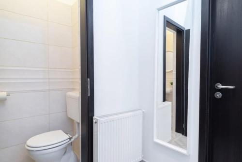 Ultra central large stylish apartment - image 9