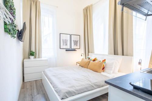 Extra Central Mini Studio - Lively Neighborhood 4