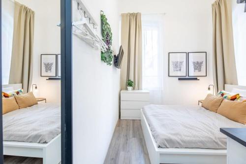 Extra Central Mini Studio - Lively Neighborhood 5