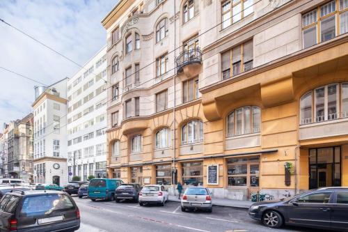 Extra Central Mini Studio - Lively Neighborhood - image 5