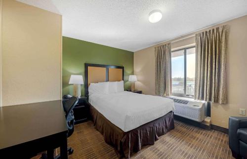 1 queen bed