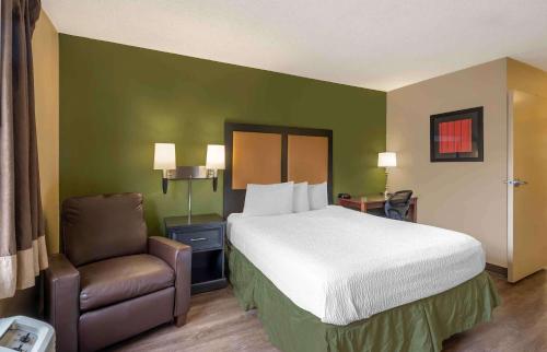 Extended Stay America Suites - Chicago - Woodfield Mall in Schaumburg, USA