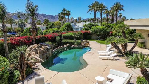 The Estancias, Compound in La Quinta on a 1 acre lot Ultimate Privacy in La Quinta, USA