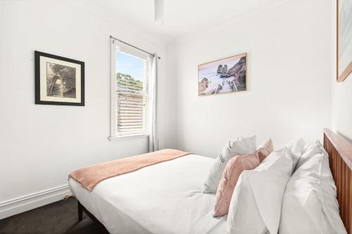 The Buckland Terrace Timeless Inner-City Treasure - image 12