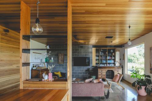 Luxury Retreat at Barham Avocados in Barham