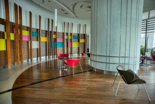 Tropics Condo near TTDI Train Station