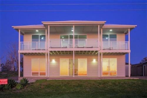 Relax at 36, Hardwicke Bay