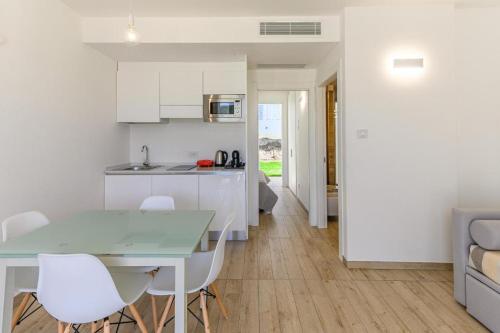 Stunning Capo Falcone Charming Apartments near La Pelosa