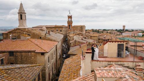 ROSSELLINO® - image 11