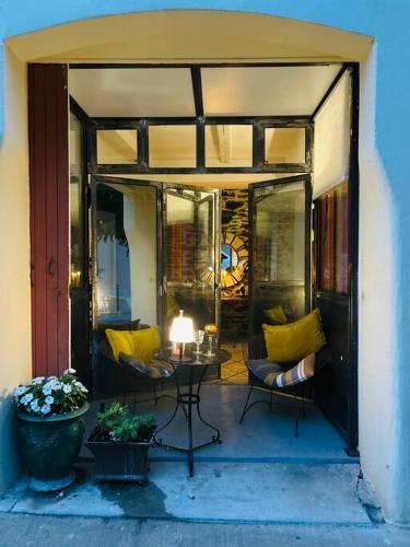 Le Garage et Wine Cave, Unique Chic, Beach 200m