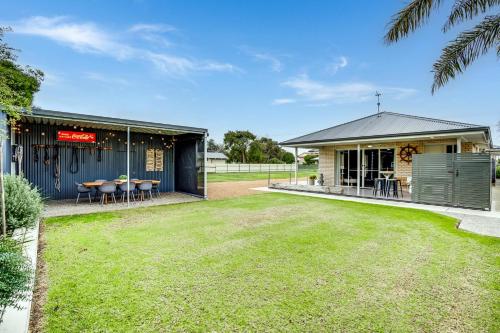 Shepherds Delight-Access Friendly-Linen Included in กูลวา