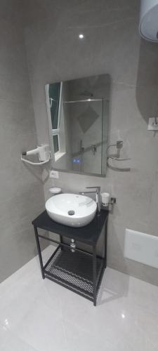 Triple Room with Garden View image 4