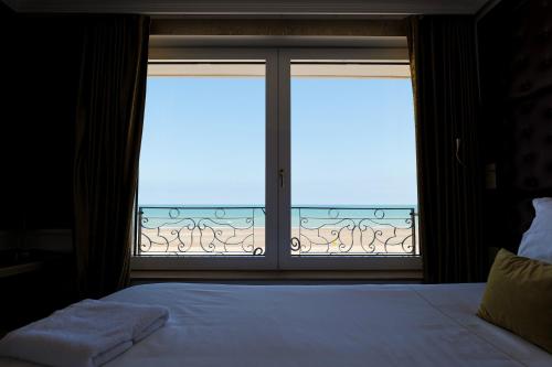 View, Hotel Merveilleux Cote Mer in Dunkerque