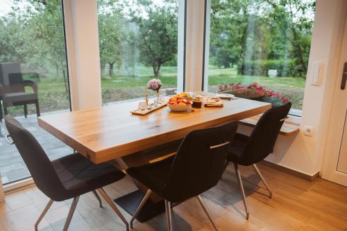Зручності, Holiday Home Vinagora in Podsreda