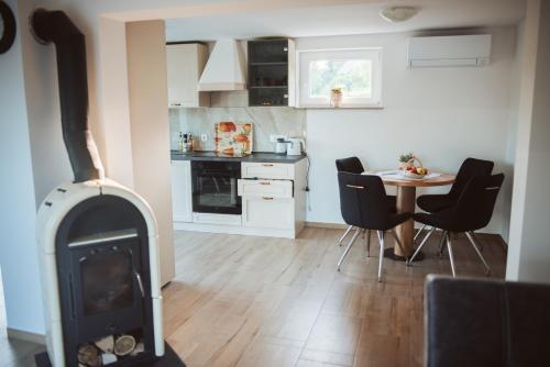 кухня, Holiday Home Vinagora in Podsreda