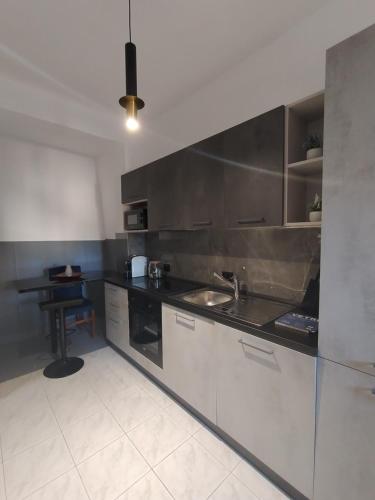 Vila Kurti - image 3