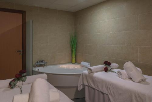 Alua Gran Camp de Mar - image 9