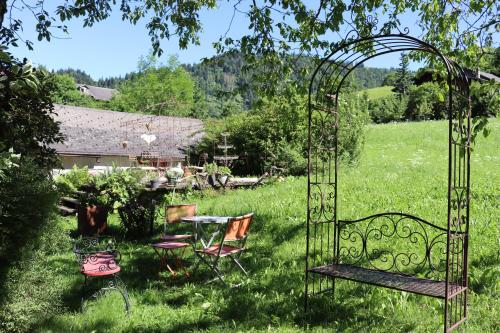 Kert, La Reine des Prés (La Reine des Pres) in Rossiniere