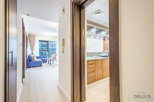 Stylish 1BR Apartment in Al Sahab 2, Dubai Marina by Deluxe Holiday Homes, Dubaï (photo 9)