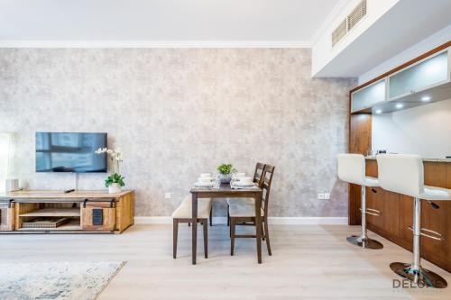 Stylish 1BR Apartment in Al Sahab 2, Dubai Marina by Deluxe Holiday Homes, Dubaï (photo 2)
