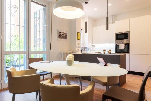 Agostino Flexyrent apt AC, Milan