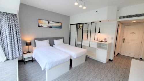 Grand Bay View Hotel Grand Bay View Hotel