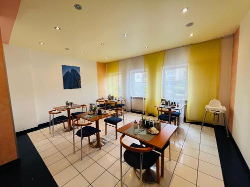 Hotel Niederräder Hof - image 14