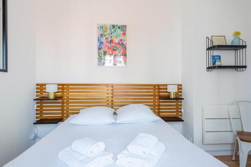 One-Bedroom Apartment image 7