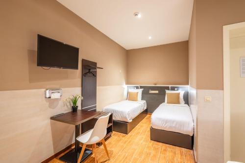 Hotel Barry - image 8