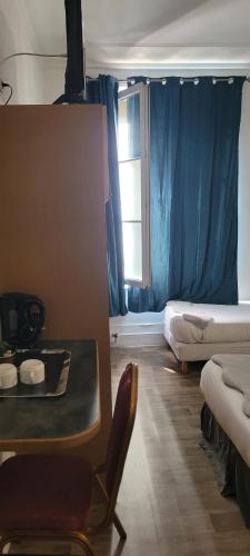 Hotel Central Anzac - image 7