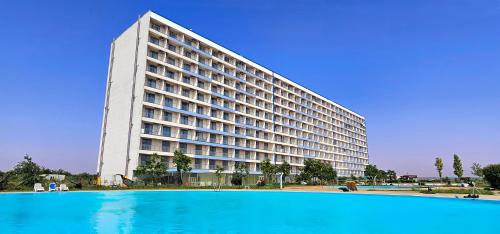 Viesnīcas āriene, Waves & Whispers Apartments - acces gratuit piscina in Comuna 23 August