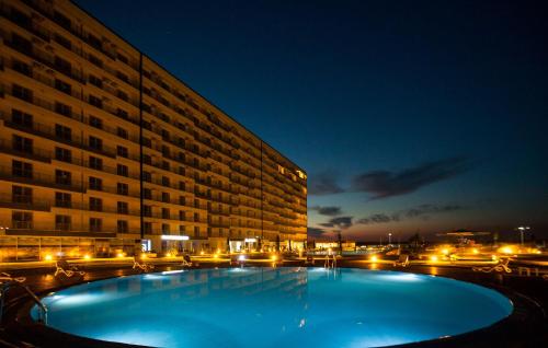 Viesnīcas āriene, Waves & Whispers Apartments - acces gratuit piscina in Comuna 23 August