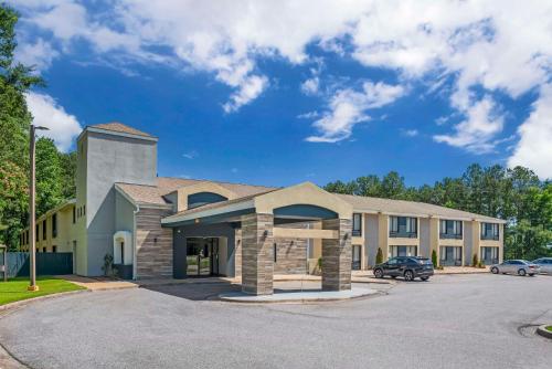 A szálláshely kívülről, Rodeway Inn Tuscaloosa near University in Tuscaloosa (Alabama)