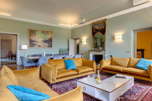 Tintori Luxury Palace by Mamo Florence