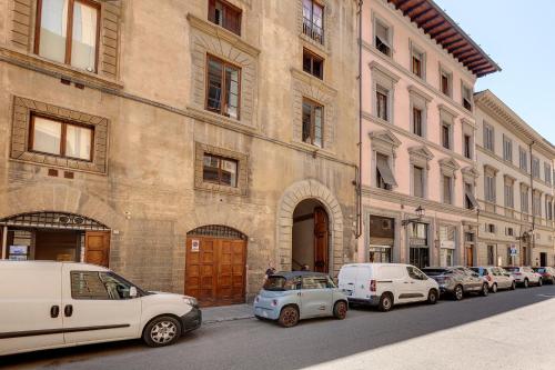 Tintori Luxury Palace by Mamo Florence - image 11