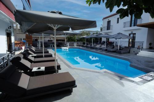 . Yianna Hotel
